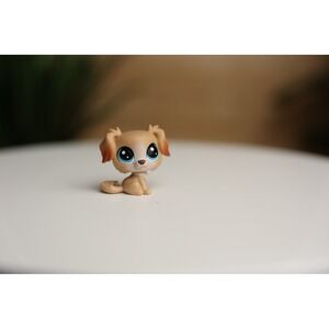 Littlest Pet Shop Cocker Spaniel 716 Tan Brown Blue Eyes Dog Figure Hasbro LPS